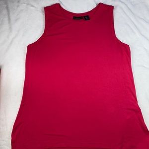 Super cute fuchsia pink tank